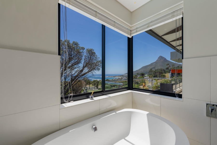 6 Bedroom Property for Sale in Camps Bay Western Cape